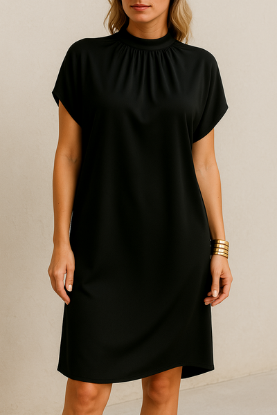 TRUDY – elegant, figursmickrande klänning